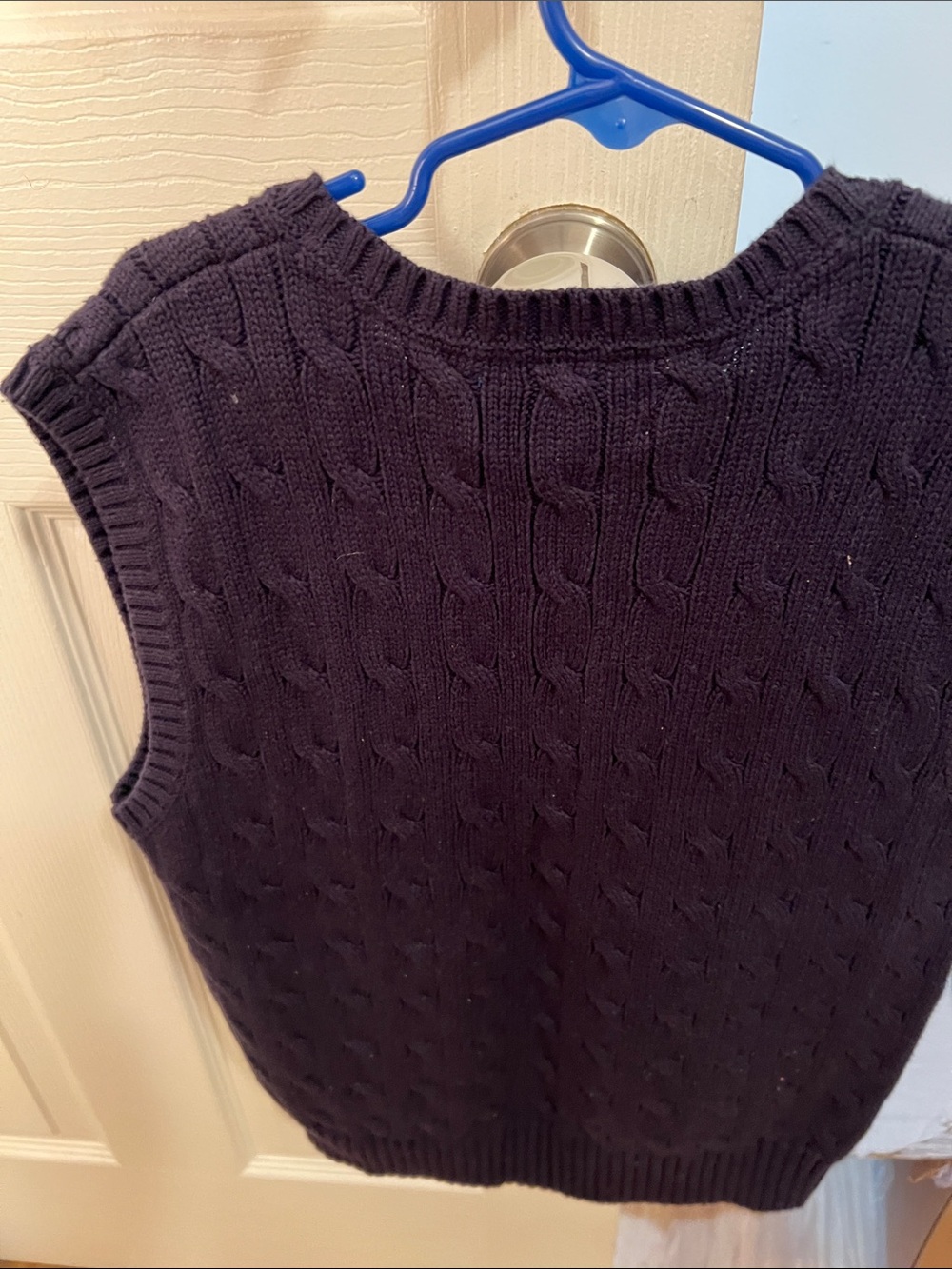 Ralph Lauren Men’s Navy Cable-Knit V-Neck Sweater Vest with Red Pony - Picture 2 of 4